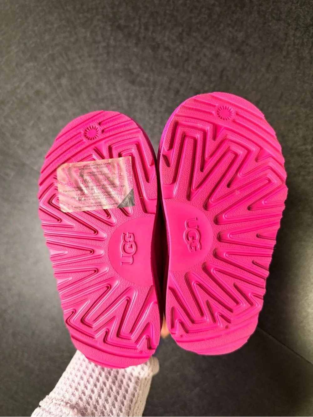 NWOT UGG Tasman Kids Bright Fuchsia Suede Shearling Slip-On Slippers Sz 11